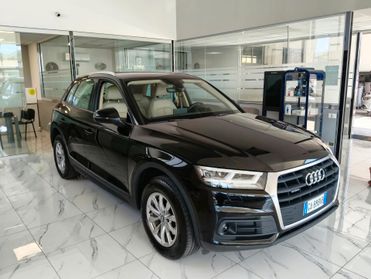Audi Q5 35 TDI quattro S tronic Business