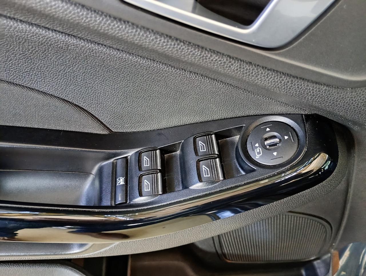 Ford Fiesta 1.0 80CV 5 porte