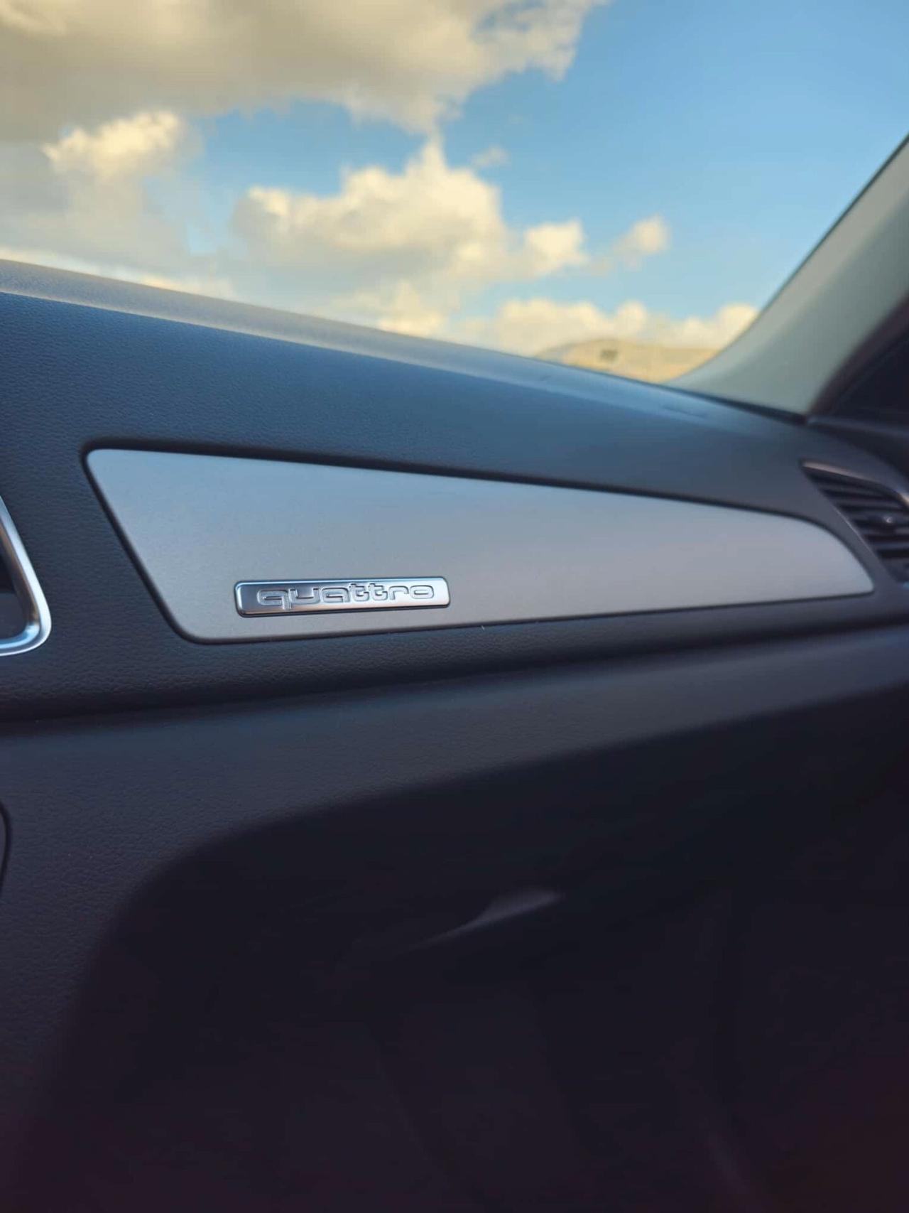 Audi Q3 2.0 TDI quattro S tronic Business