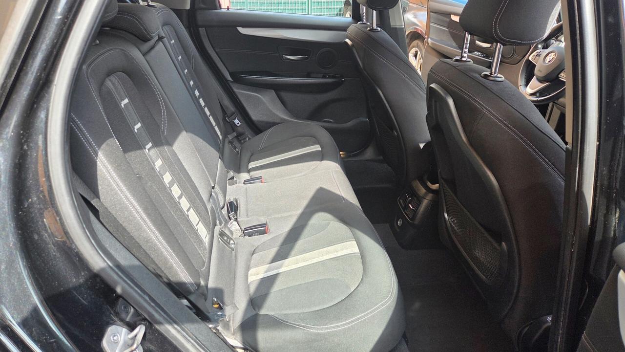 Bmw 2er Active Tourer 218i Luxury