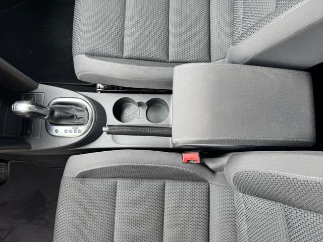 VOLKSWAGEN Touran 1.6 TDI DSG Comfortline