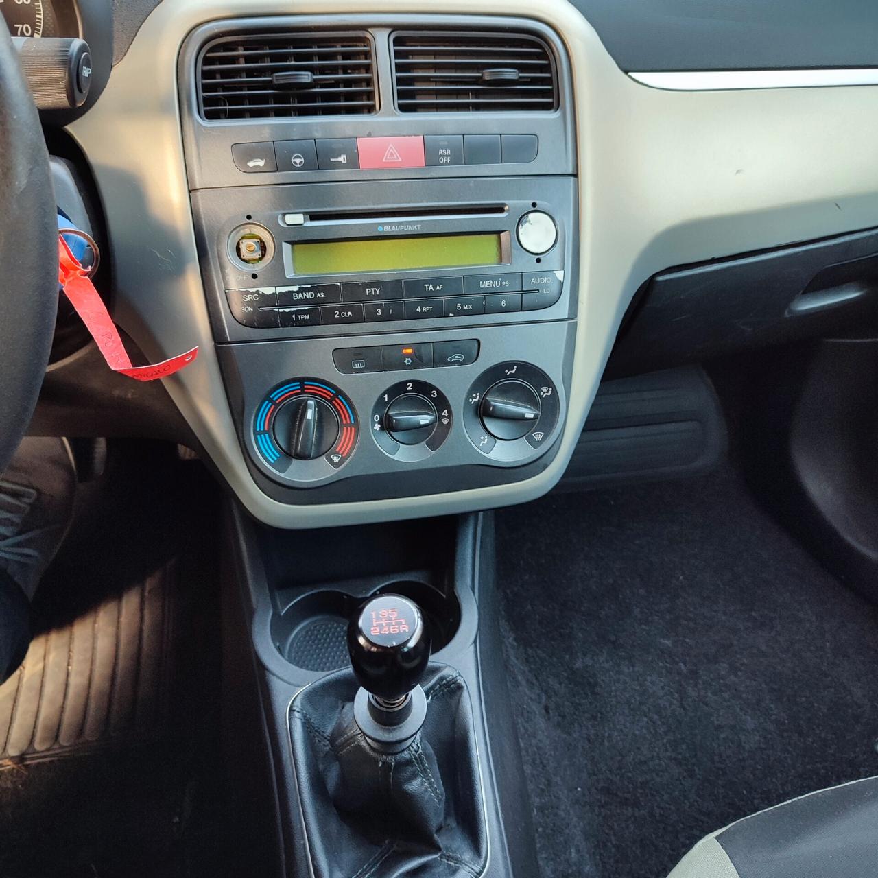 Fiat Grande Punto 1.4 Starjet 16V 3 porte Dynamic