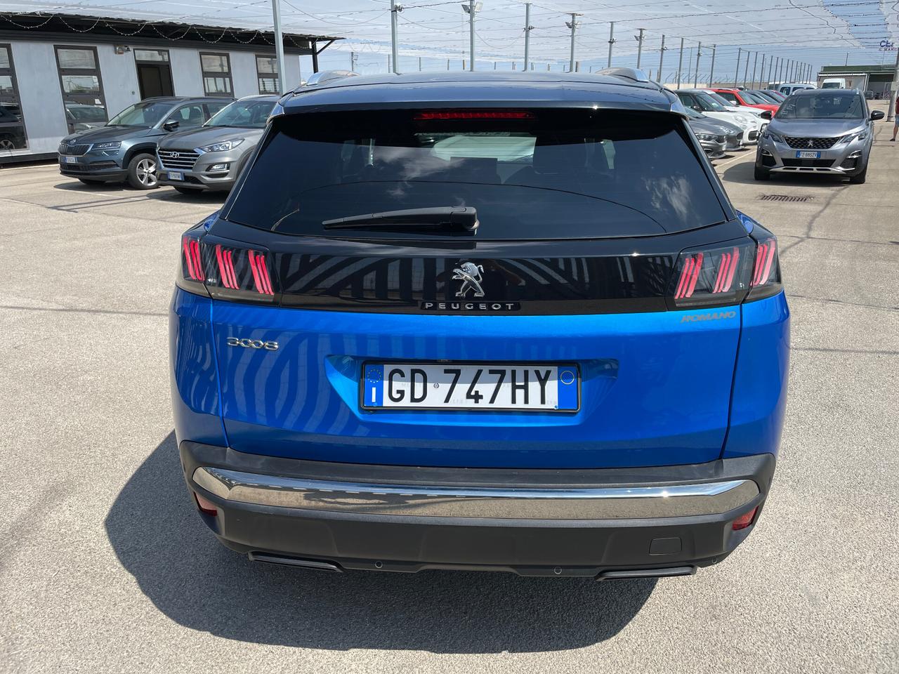 Peugeot 3008 1.5 BlueHDi 130cv Allure Pack-NAVIGATORE-RETROCAMERA