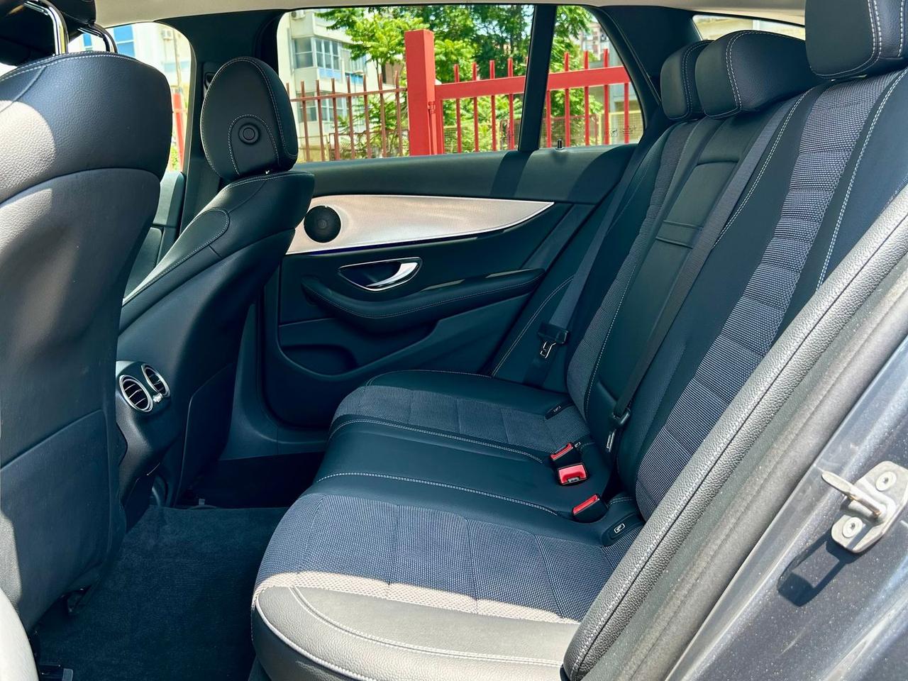 Mercedes-Benz E 220 Business Sport