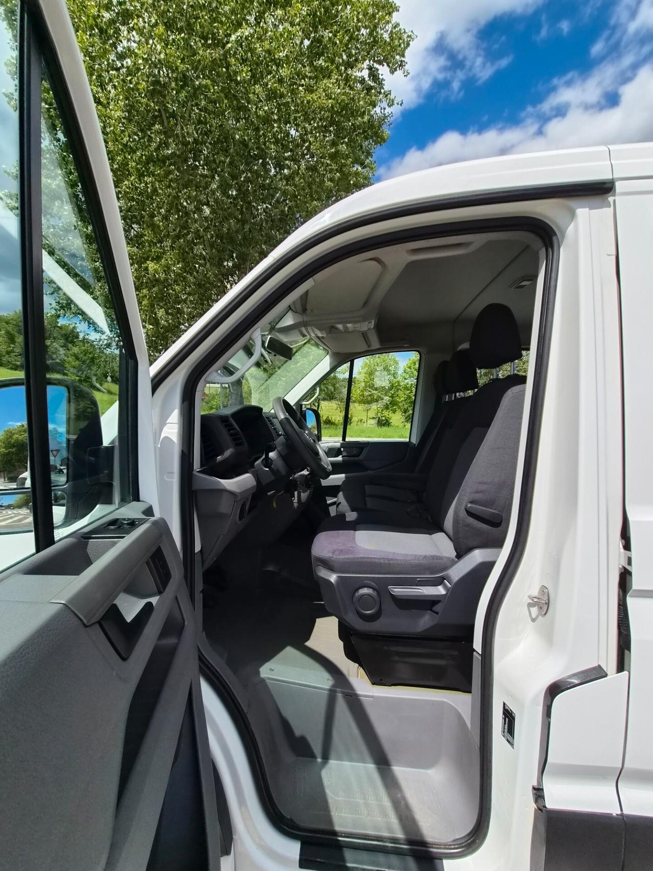Volkswagen Crafter 7 POSTI CASSONE FISSO 180CV