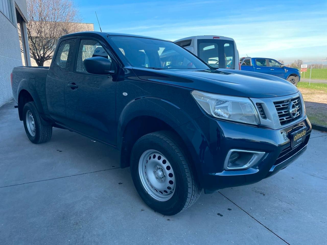 Nissan Navara 2.3 dCi 4WD King Cab Acenta