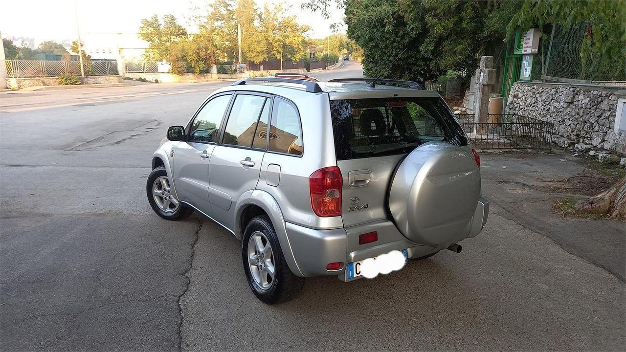 TOYOTA RAV4 RAV4 2.0 Tdi D-4D 5p. Sol