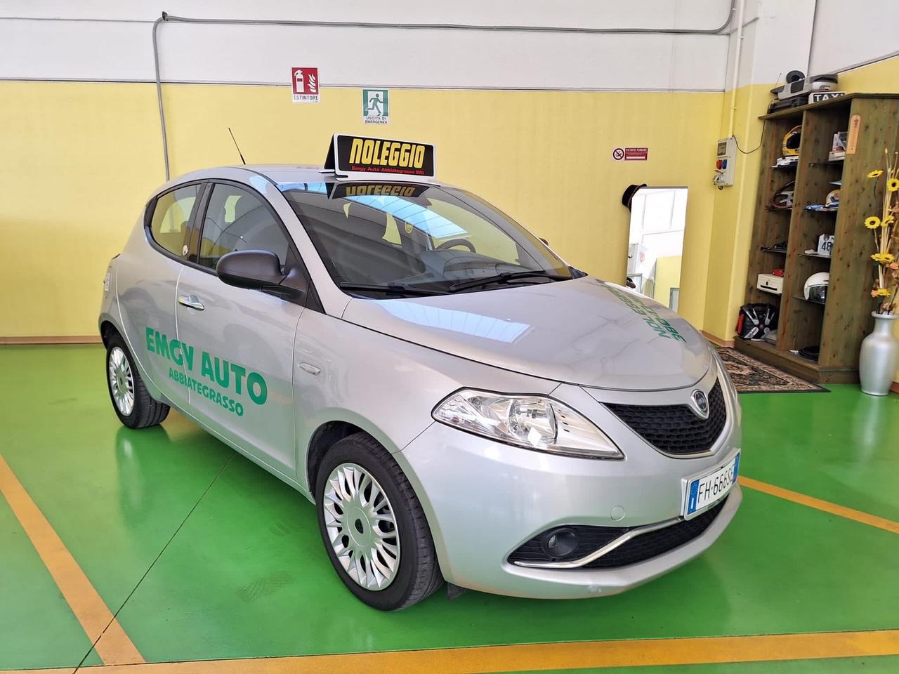 Lancia Ypsilon 1.2 GPL AUTO IN NOLEGGIO