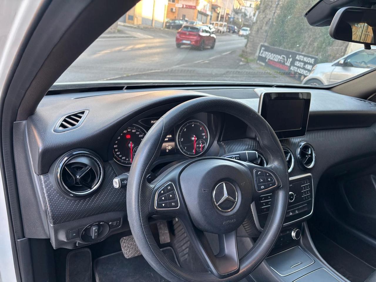 Mercedes-benz A 160 A 160 d Automatic Sport