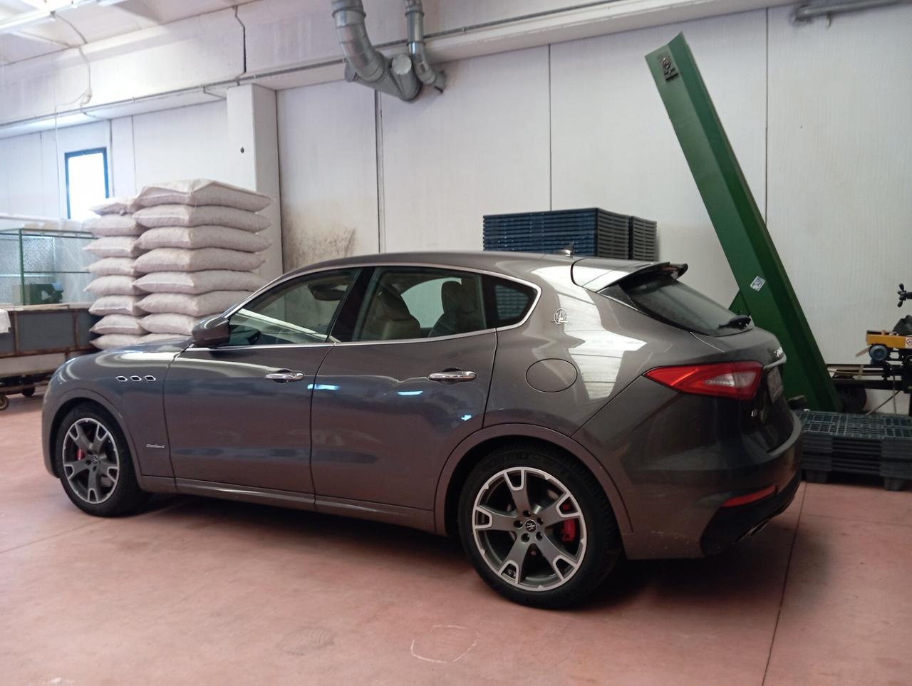 Maserati Levante V6 Diesel AWD Gransport