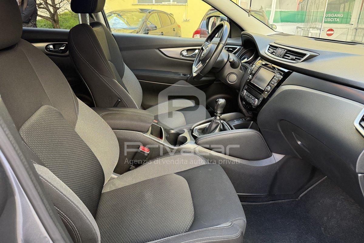 NISSAN Qashqai 1.6 dCi 4WD N-Connecta