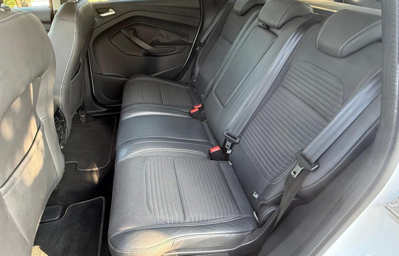 Ford Kuga 1.5 TDCI 120 CV S&S 2WD Titanium