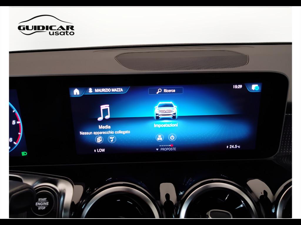 Mercedes-Benz GLB - X247 2019 - GLB 180 d Sport auto