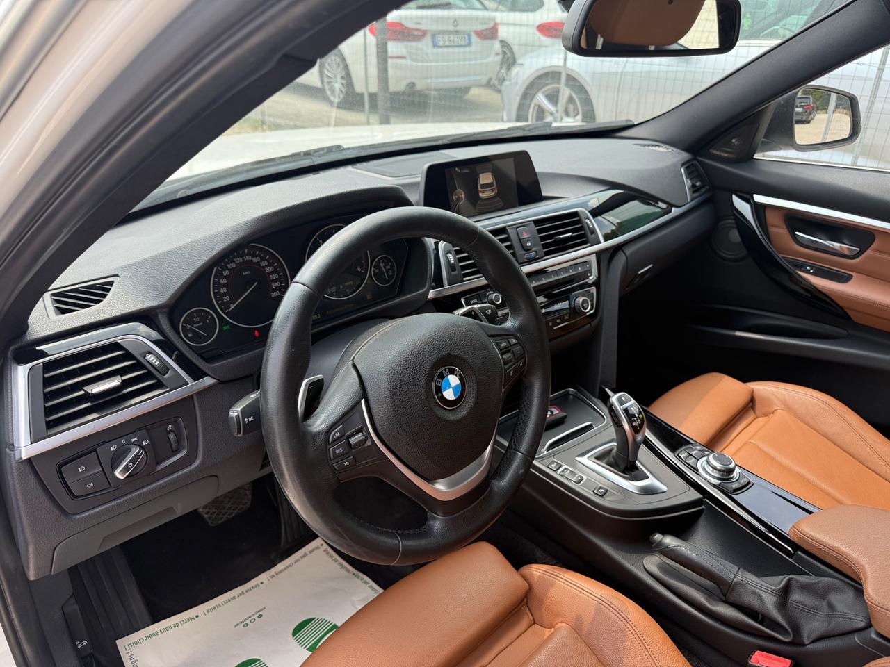 Bmw 320 320d Touring Sport Navi+Led+Pelle
