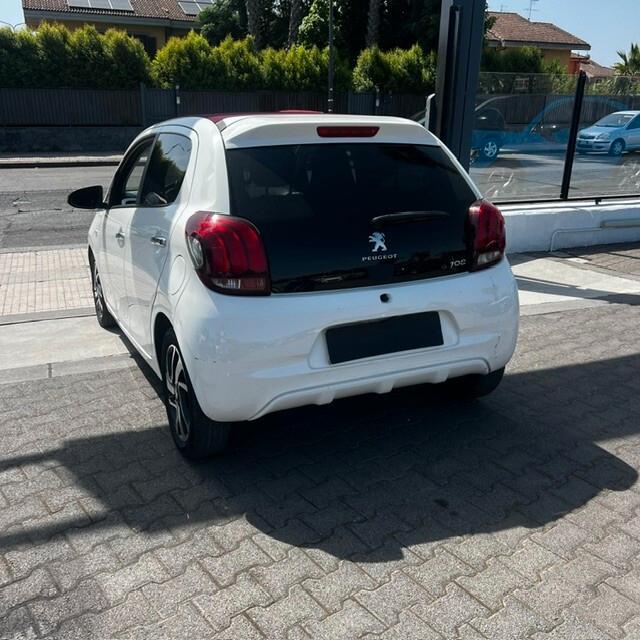 Peugeot 108 PureTech 82 5 porte Allure TOP!