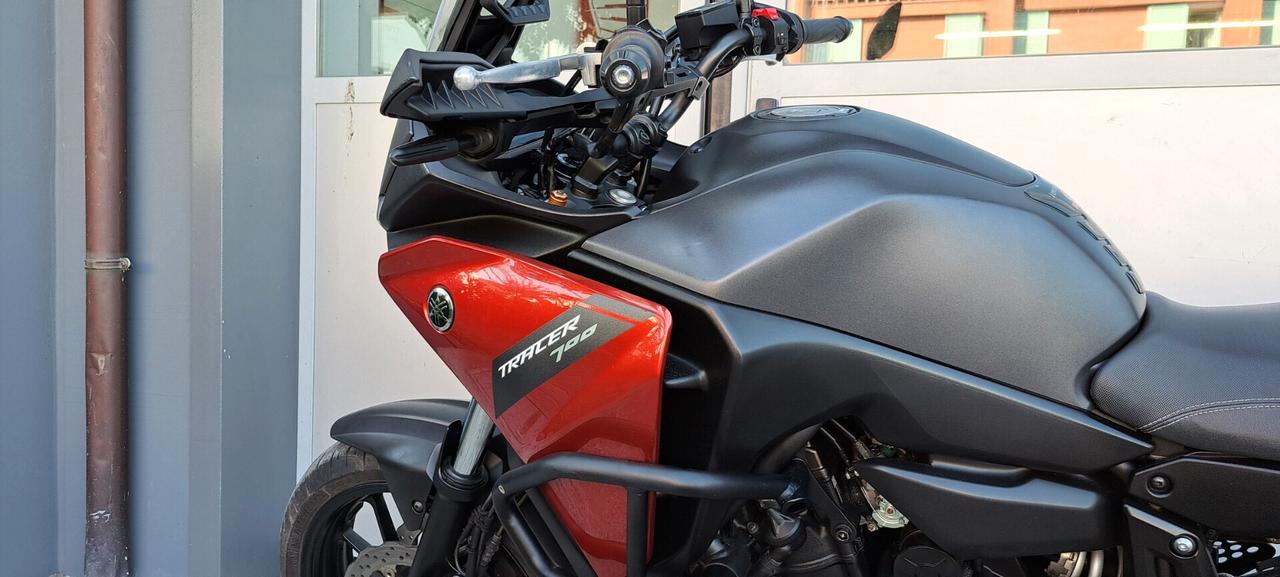 Yamaha tracer 700