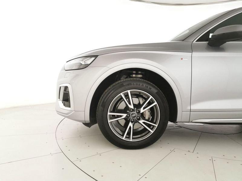 Audi Q5 Sportback 40 2.0 tdi mhev 12V S line quattro s-tronic