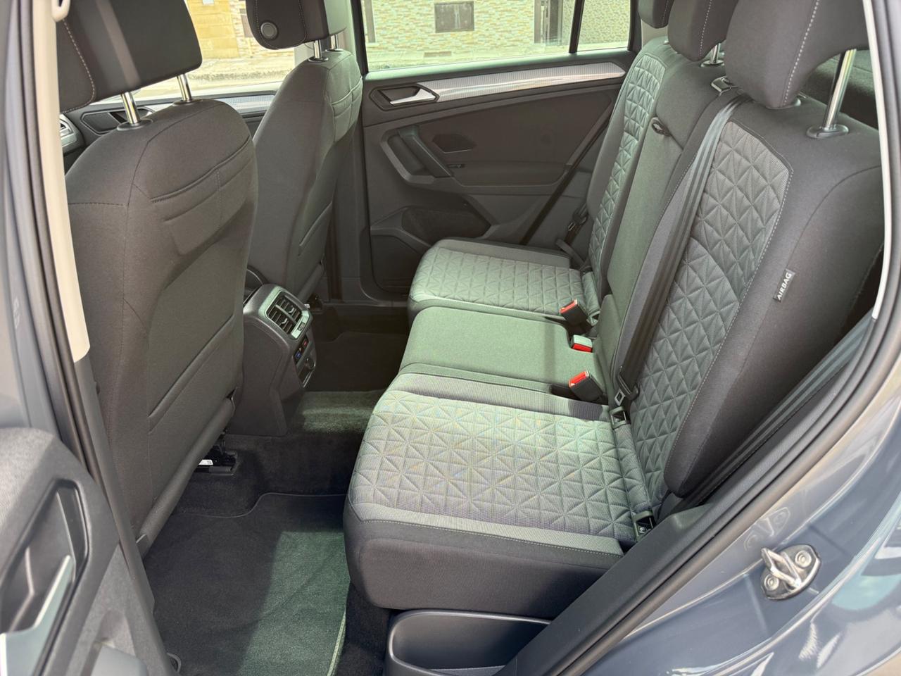 Volkswagen Tiguan 2.0 TDI 150 CV SCR DSG R-Line