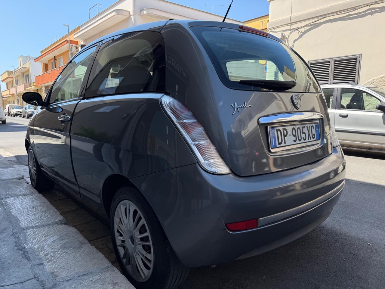 Lancia Ypsilon 1.2 69cv Oro