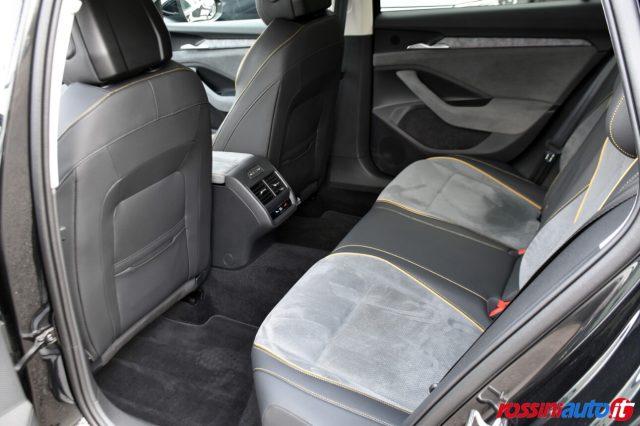 SKODA Superb 2.0 TDI 150 CV DSG STYLE + R18 + ALCANTARA LOUNGE