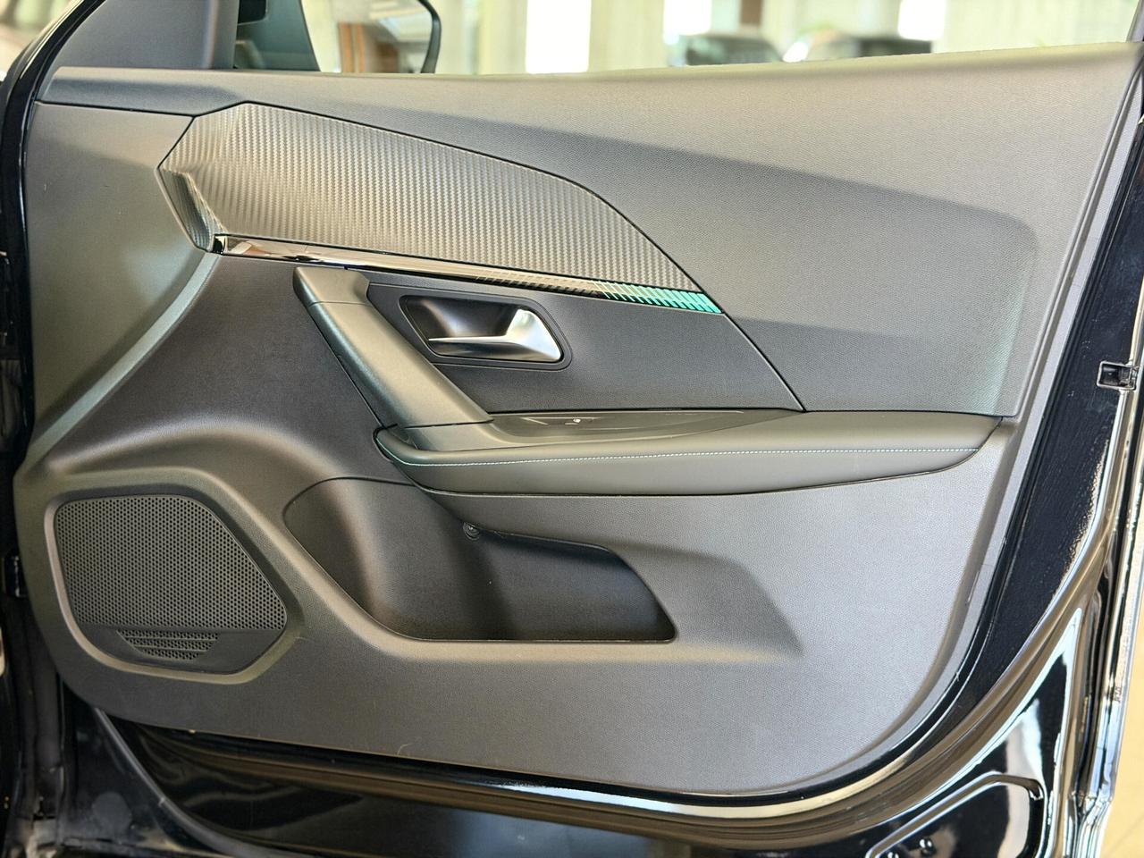 PEUGEOT 2008 Allure Navi - BlueHDi 130cv EAT8