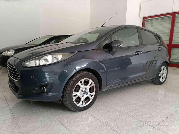 FORD Fiesta 1.0 48 CV 5 porte Neopatentati