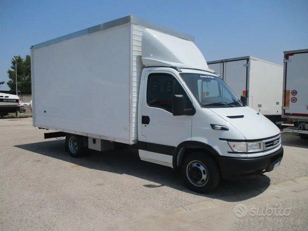 Iveco Daily 35C17 3000 170CV FURGONE LEGA 4.45 M 2