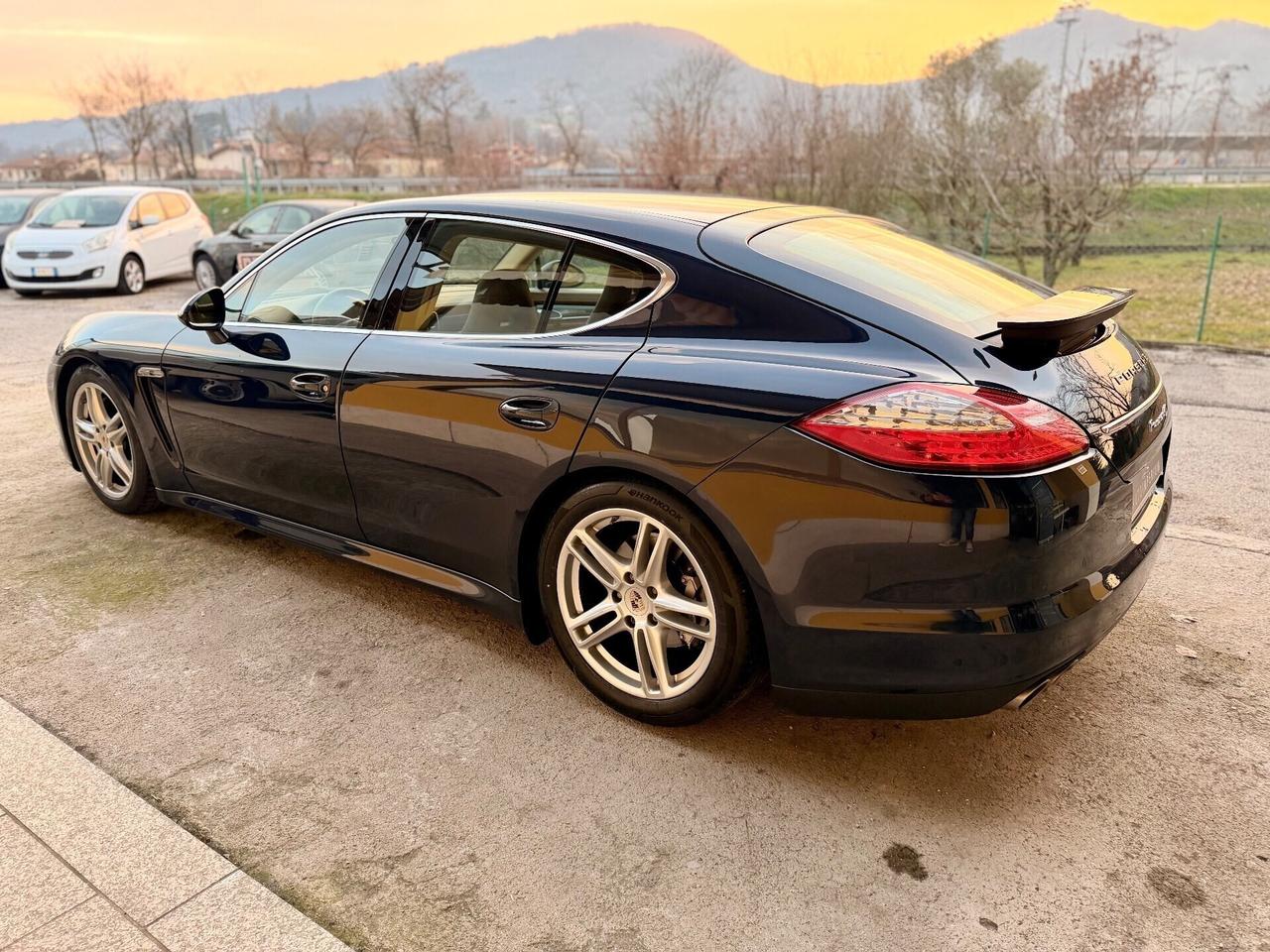 Porsche Panamera 4.8 294kw 4S Full Optional