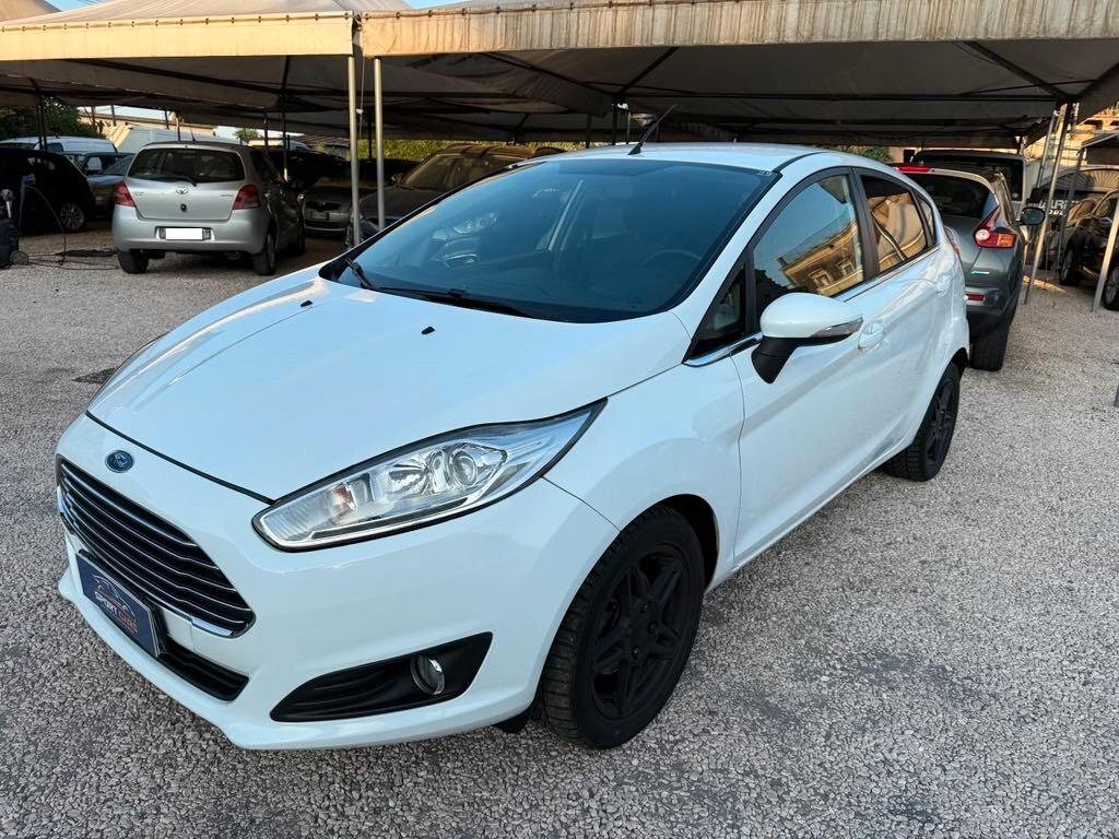 Ford Fiesta 1.5 TDCi 75CV 5 porte Titanium