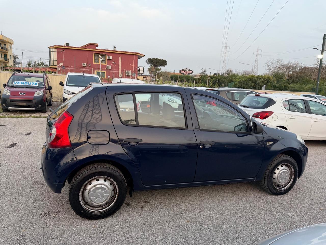 Dacia Sandero 1.4 gpl 2010