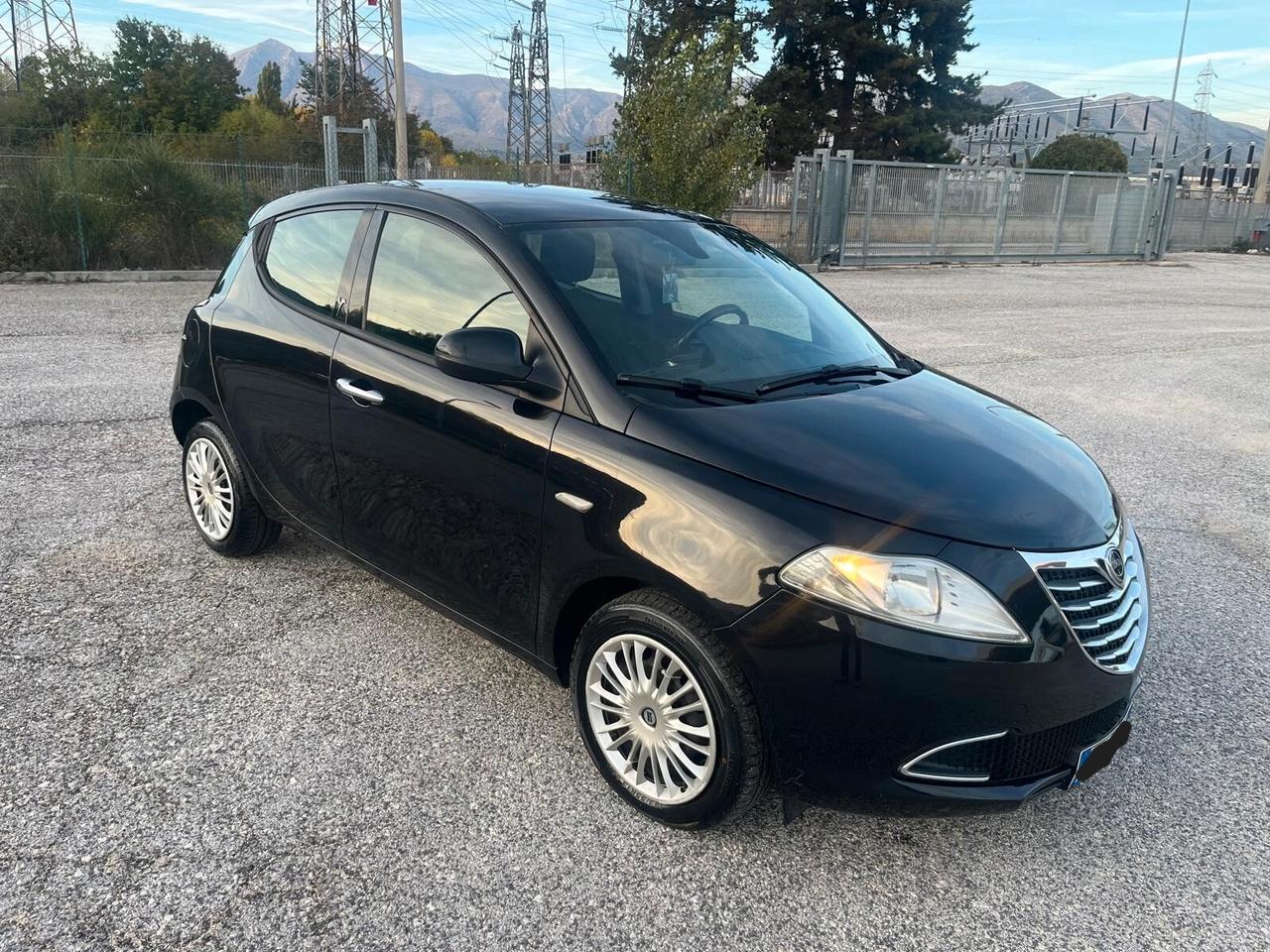 Lancia Ypsilon 1.3 MJT 16V 95 CV 5 porte S&S Elle