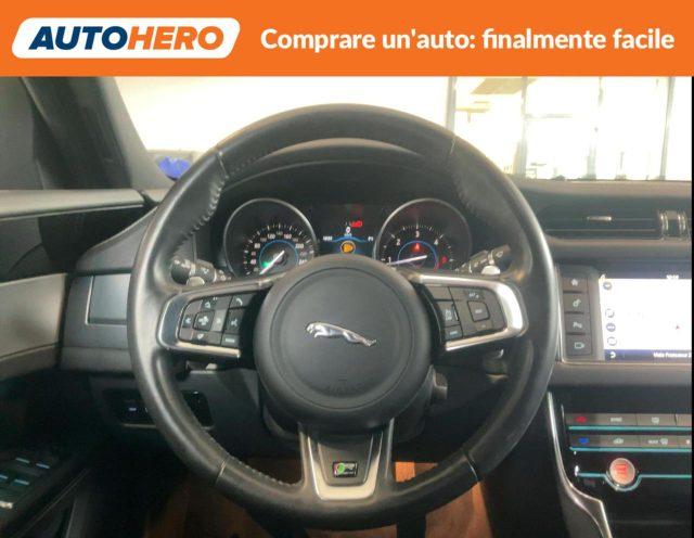 JAGUAR XF 2.0 D 240 CV AWD aut. R-Sport