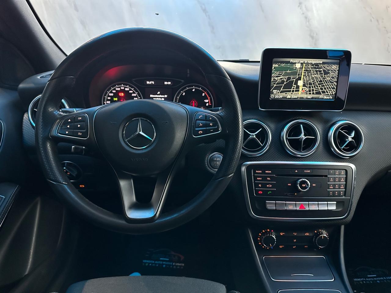 Mercedes-benz A 180 A 180 d Automatic Premium