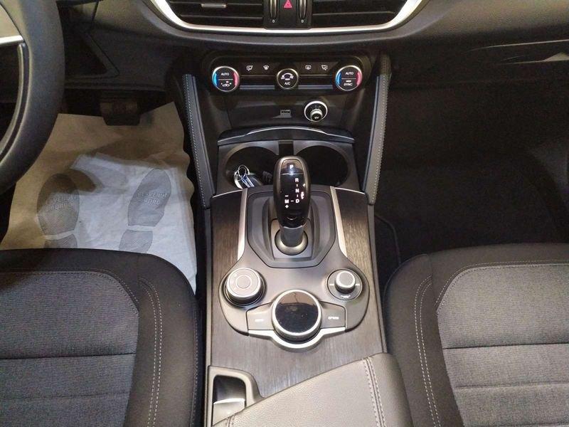 Alfa Romeo Stelvio 2.2 t Executive Q4 190cv auto my19