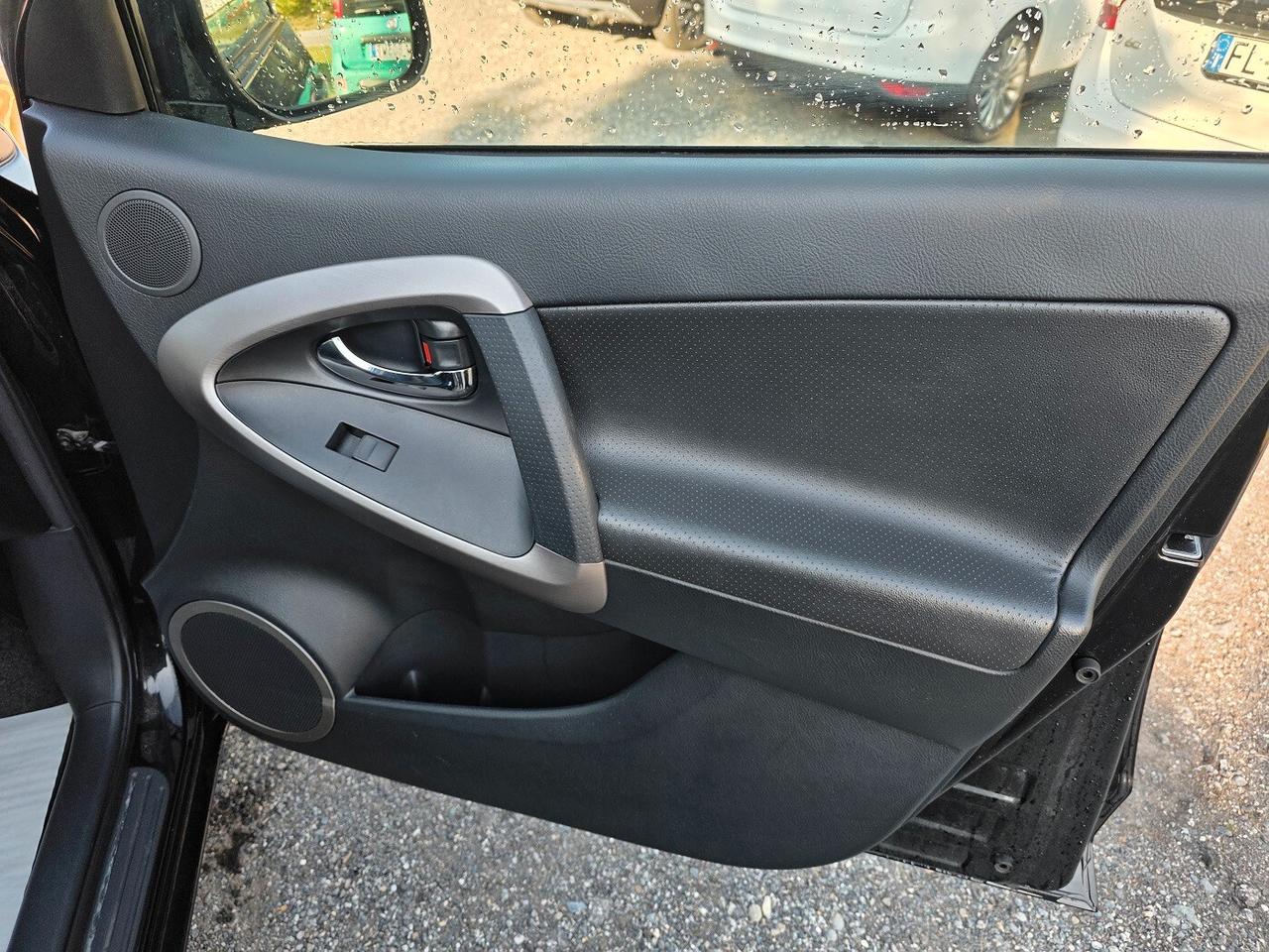 Toyota RAV 4 2.2 D-4D 177 CV Luxury