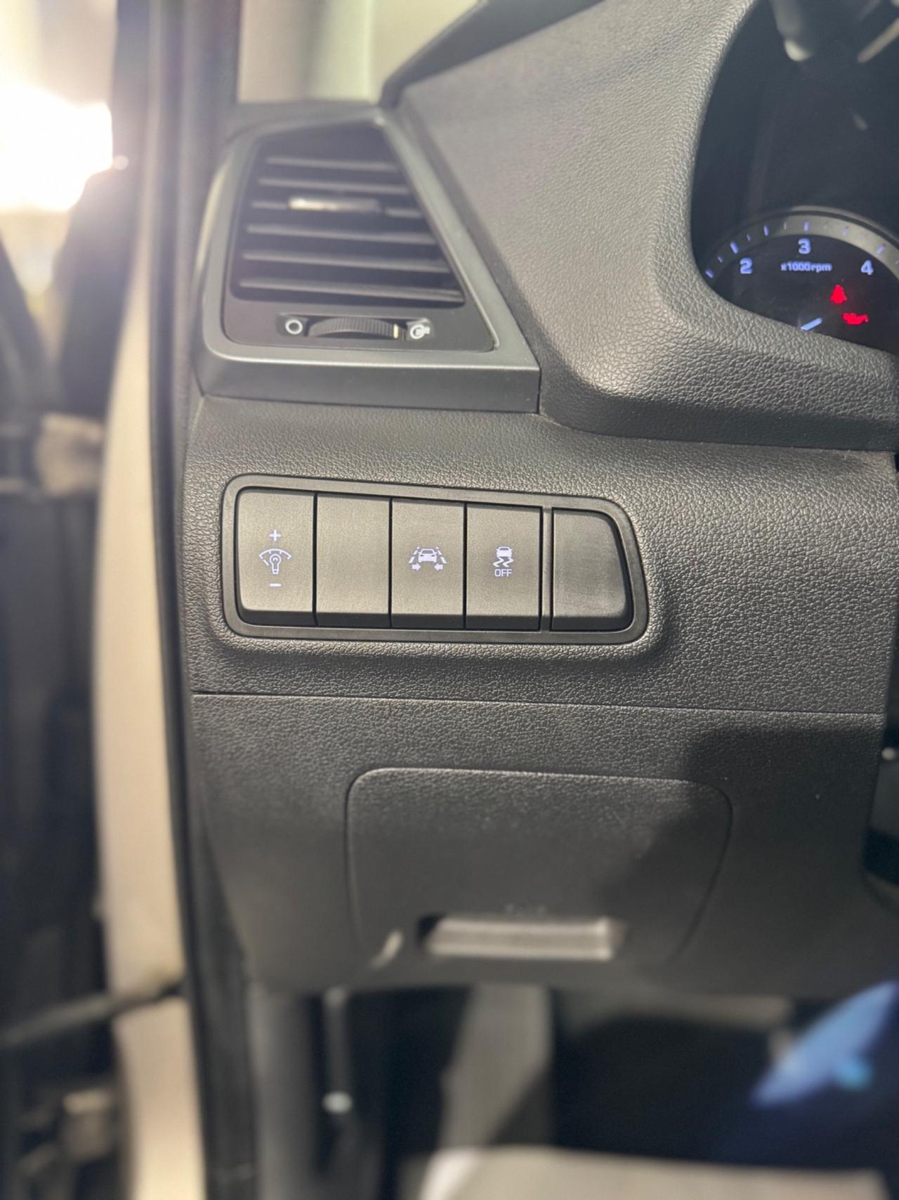 Hyundai Tucson 1.7 CRDi DCT Sound Edition