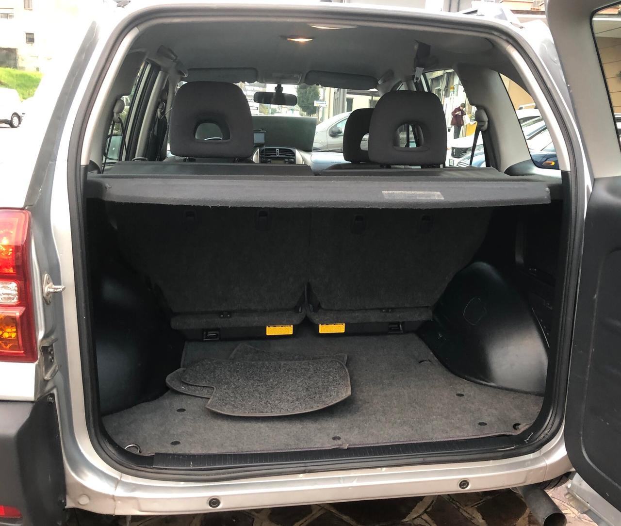 Toyota RAV 4 RAV4 2.0 16V cat 5 porte Sol