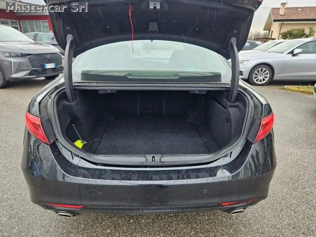 ALFA ROMEO Giulia Giulia 2.2 t Super Q4 180cv awd auto - FR618PN
