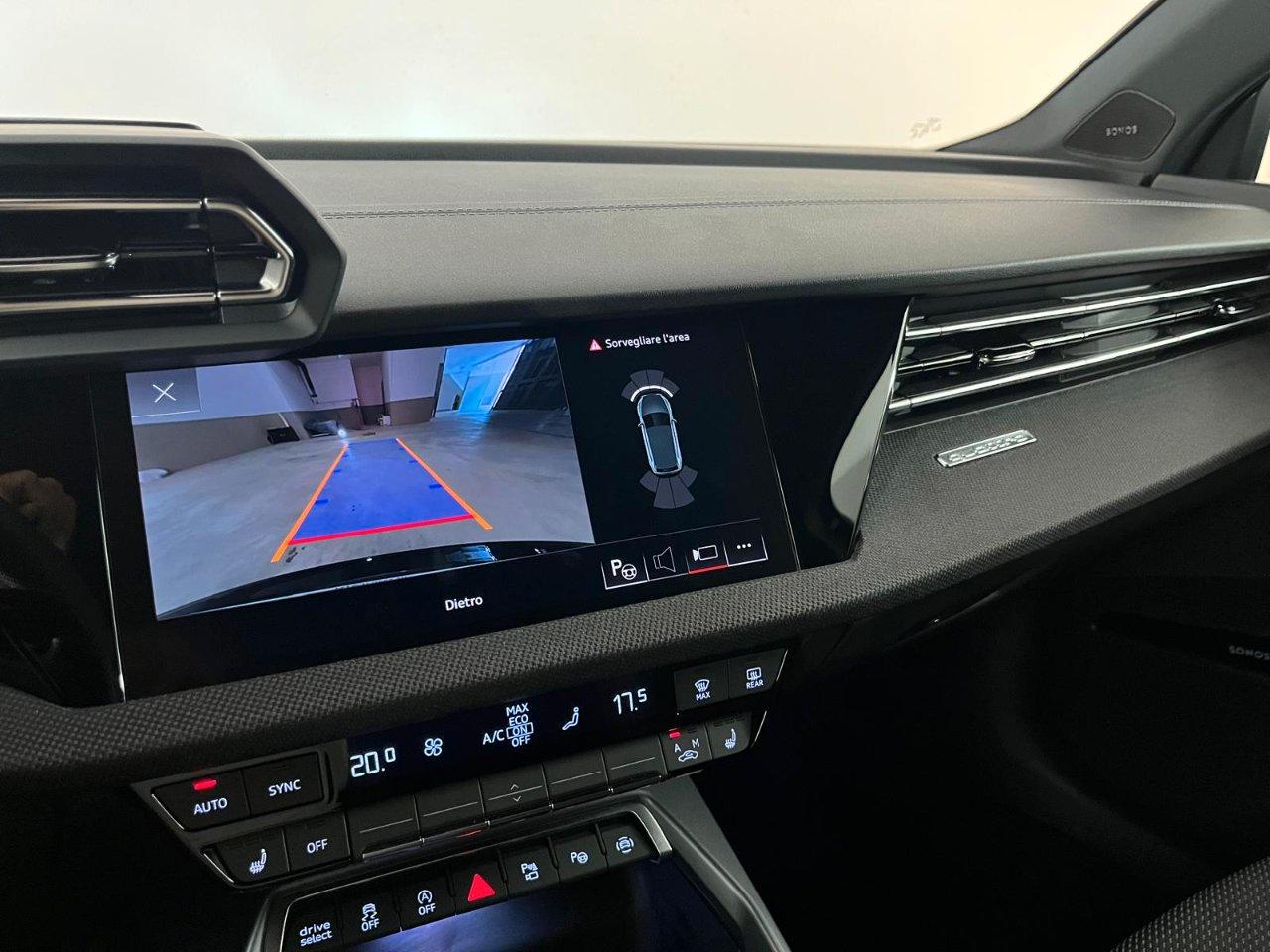 Audi S3 Sportback 2.0 tfsi quattro s-tronic AKRAPOVIC