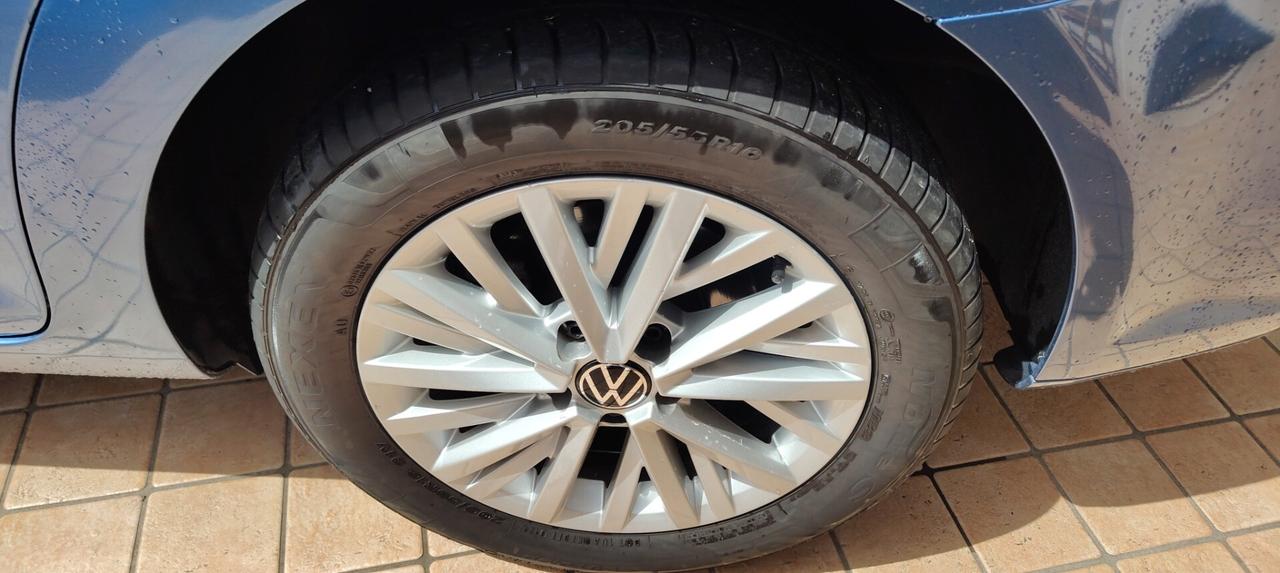 Volkswagen Touran 1.6 TDI Comfortline