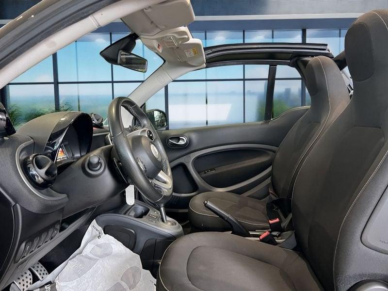 smart fortwo fortwo 90 0.9 T twinamic cabrio Passion