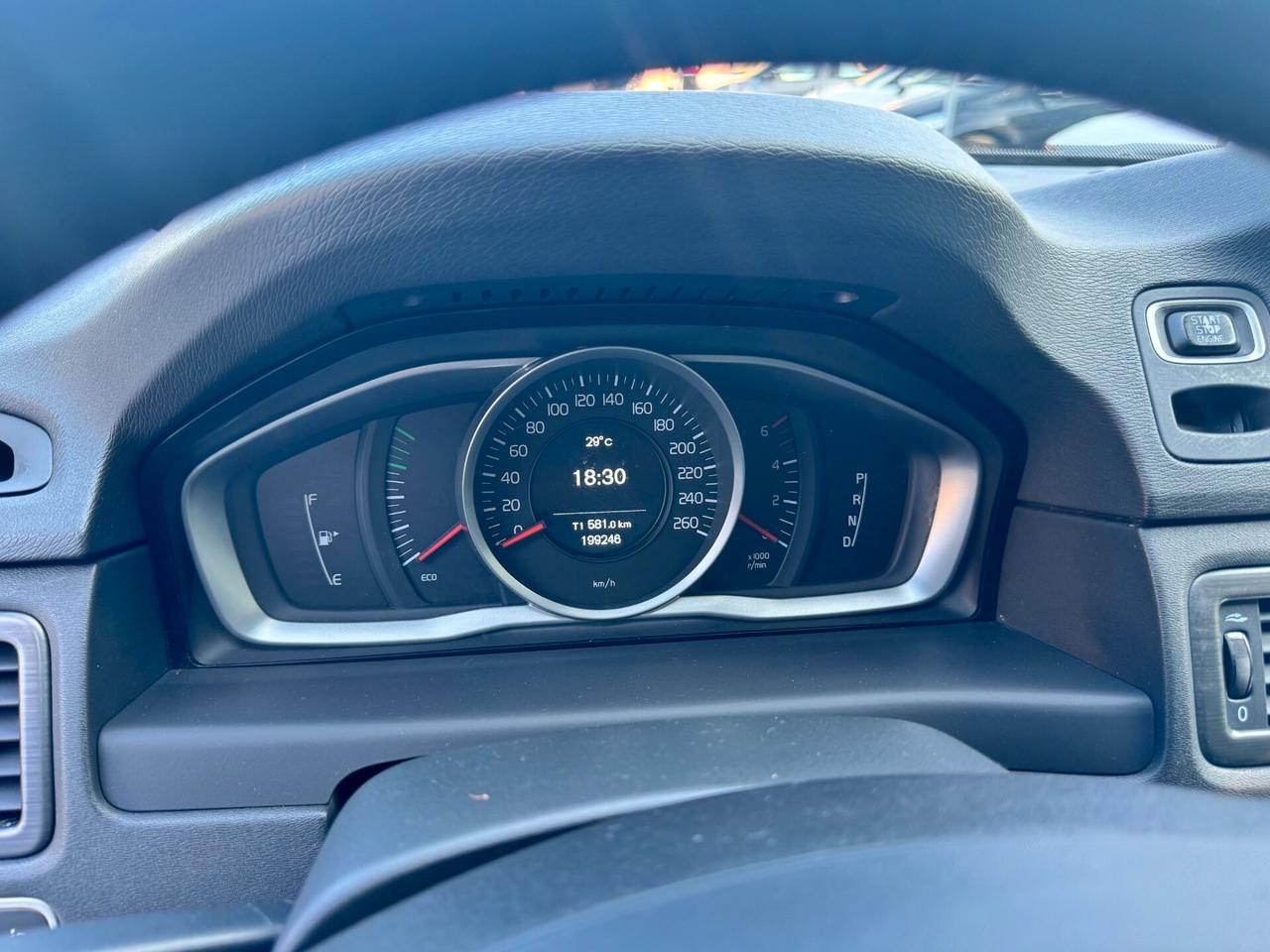 Volvo XC 70 XC70 D4 AWD Geartronic Momentum