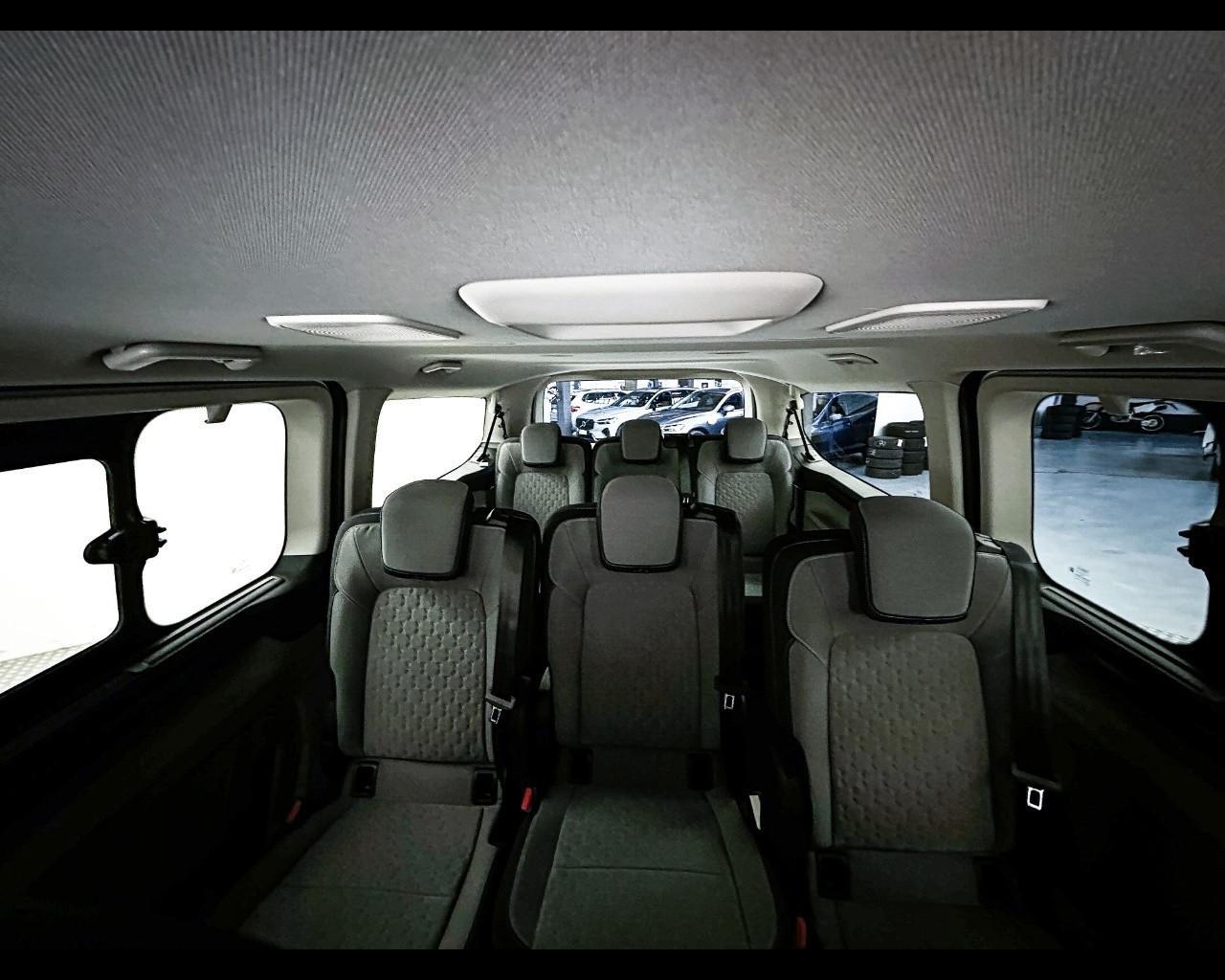 FORD Tourneo Custom 2ªs - Tourneo Custom 320 2.0 EcoBlue 170CV aut. PL Titanium