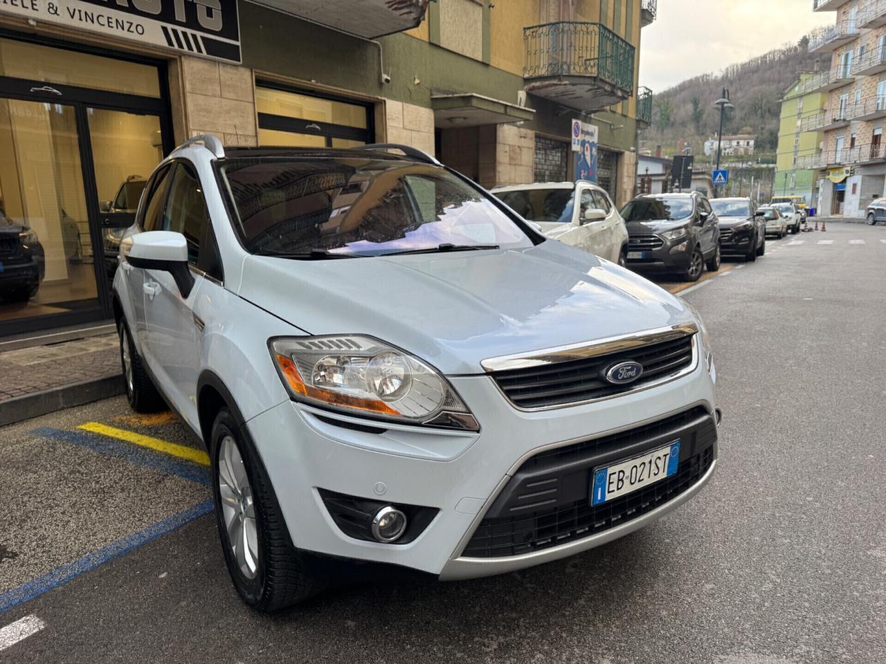 Ford Kuga 2.0 TDCi 136 CV 4WD Titanium