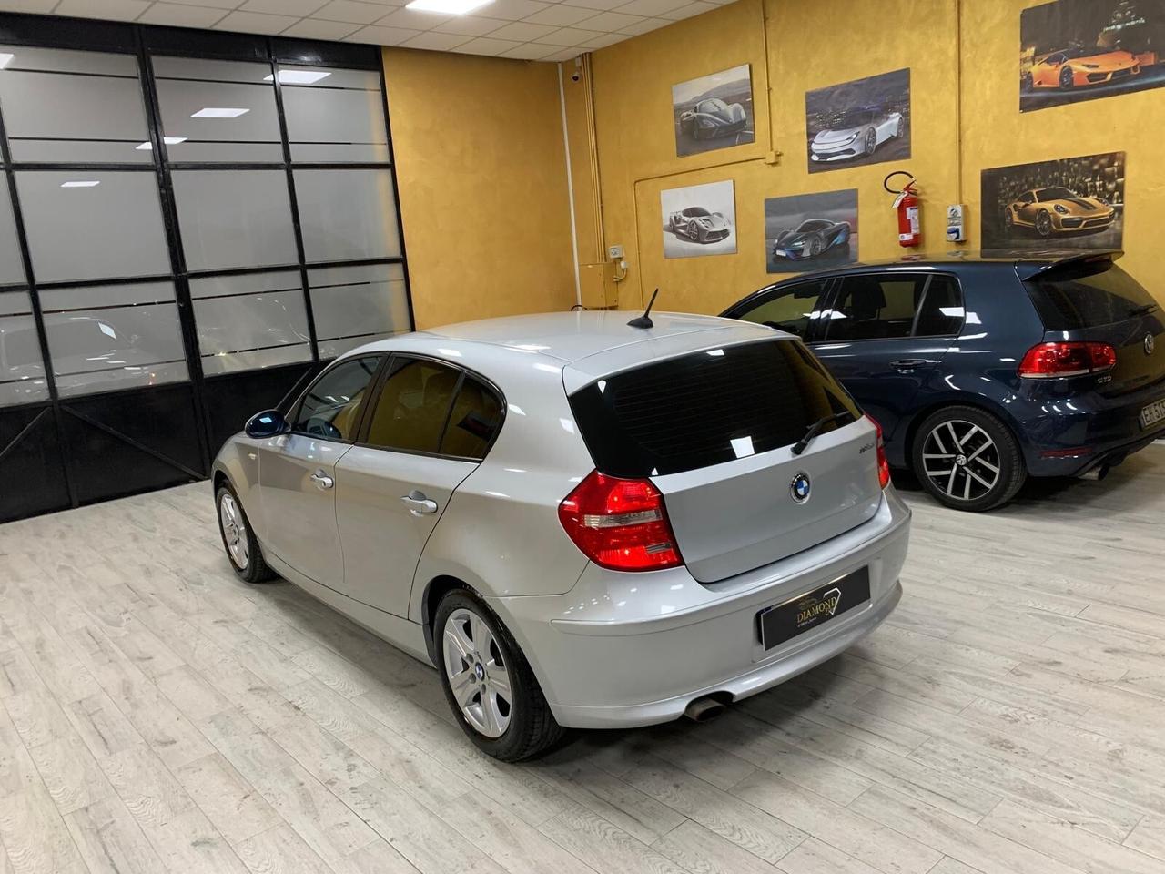 BMW 118d 143 cv “RESTYLING/LED/SENSORI PARK”-2009