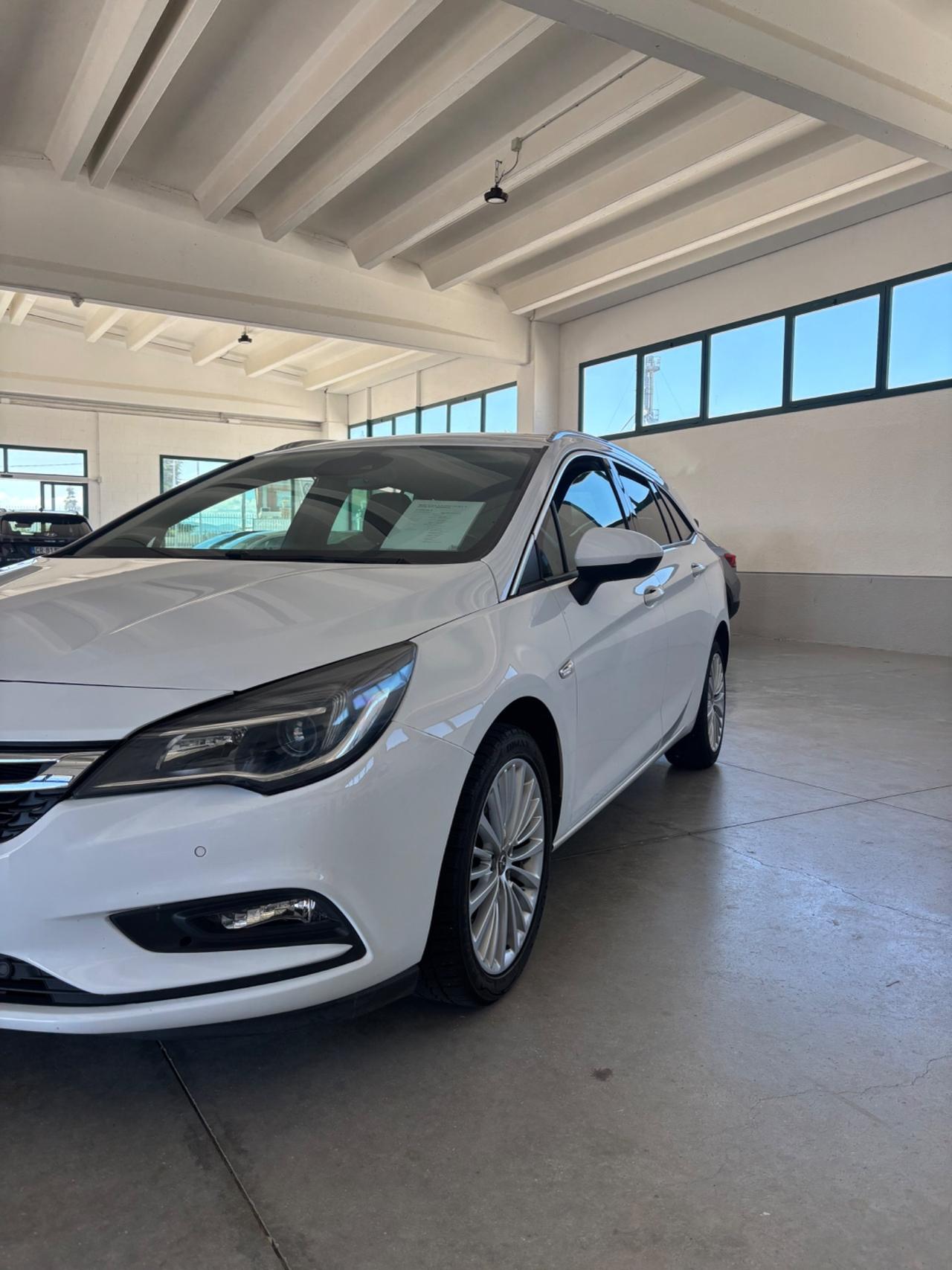 Opel Astra 1.6 CDTI 136CV 4 porte aut. Advance