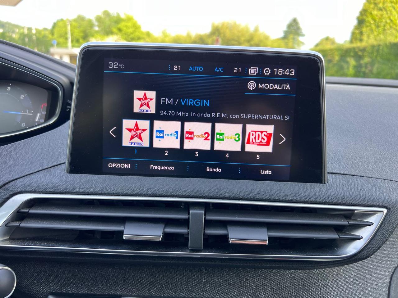 Peugeot 3008 Allure 1.6 Blue HDI 120