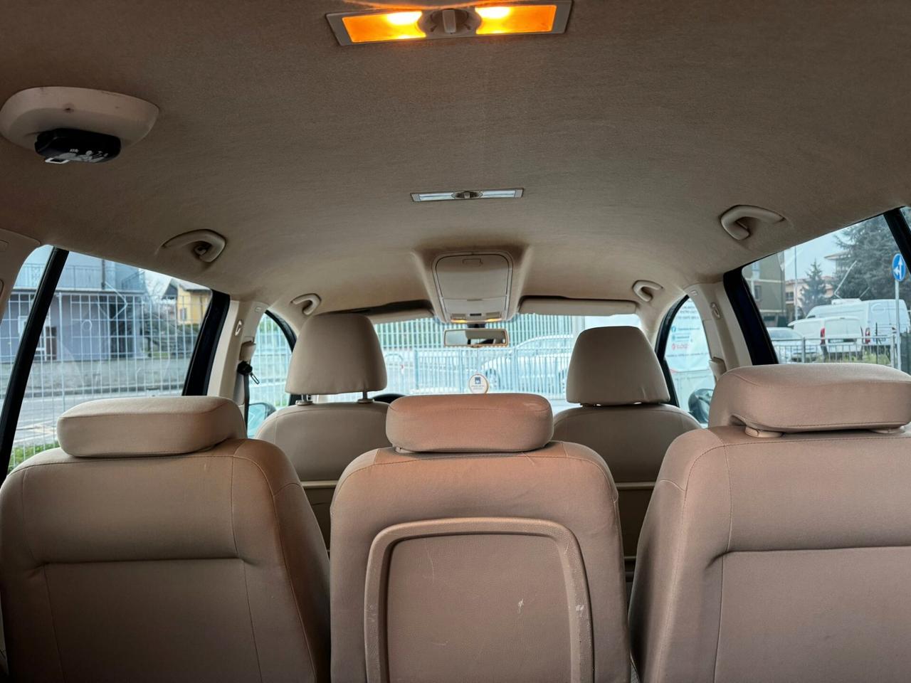 Volkswagen Touran 1.6 TDI Comfortline