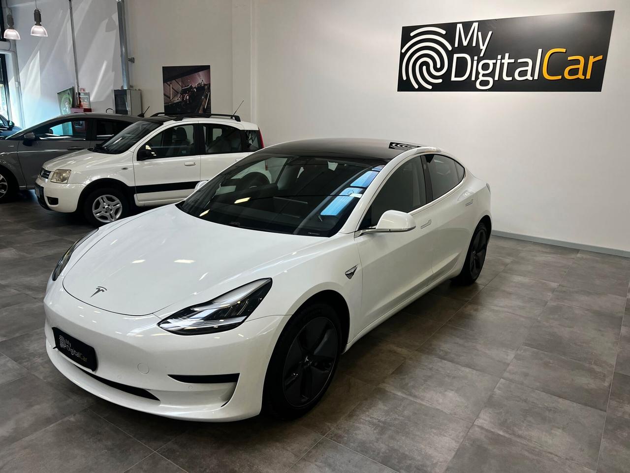 Tesla Model 3 Standard RWD Plus