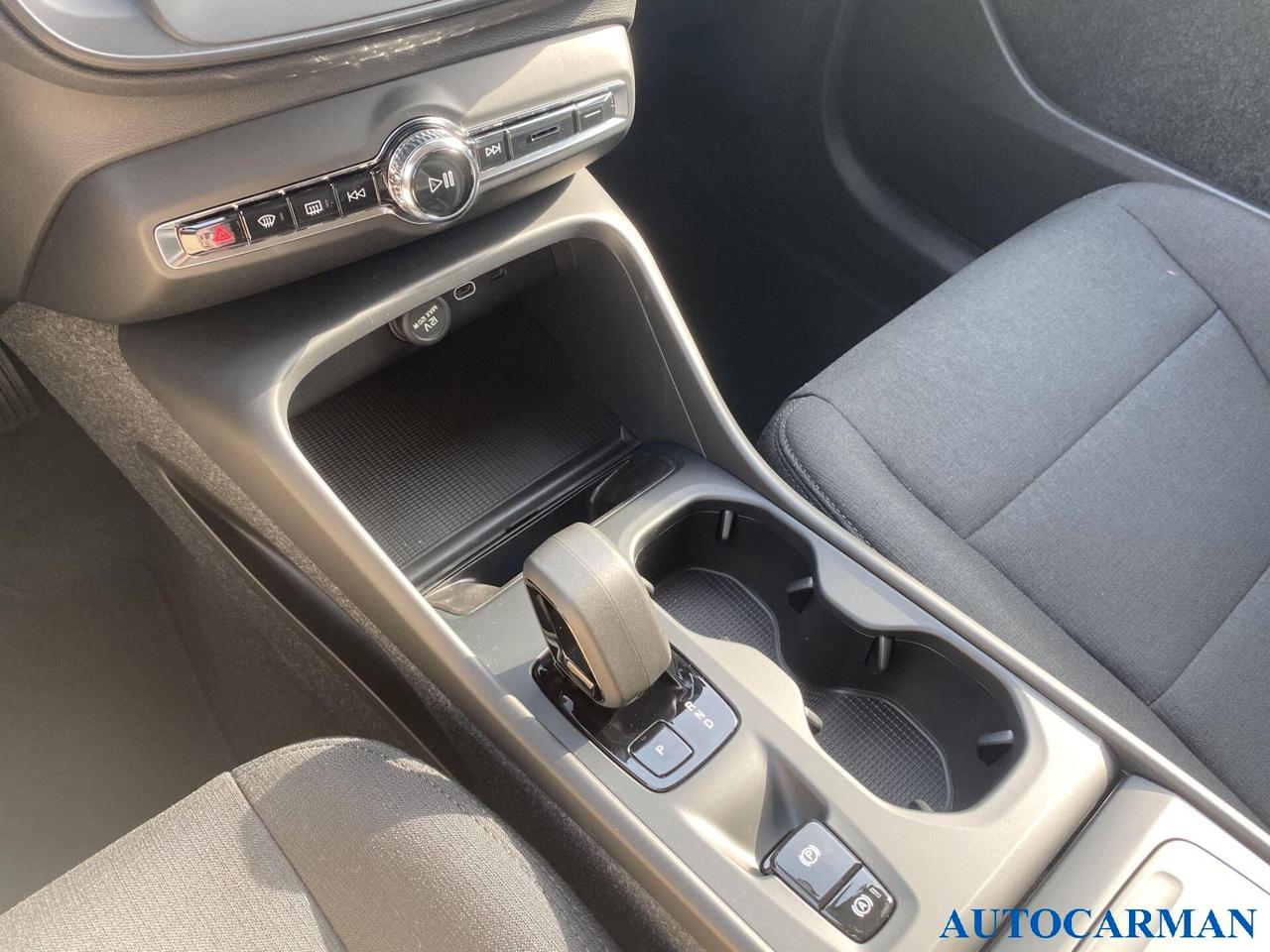 Volvo XC40 B3 (Benzina/Hybrid) Autom. Essential